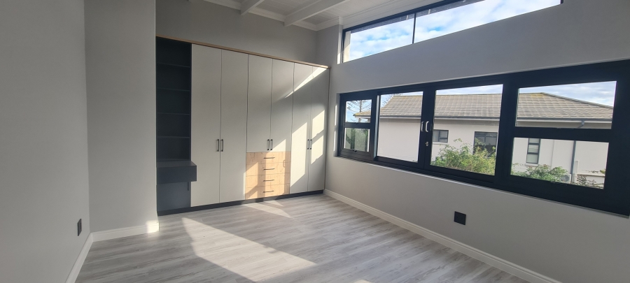 4 Bedroom Property for Sale in Mossel Bay Central Western Cape
